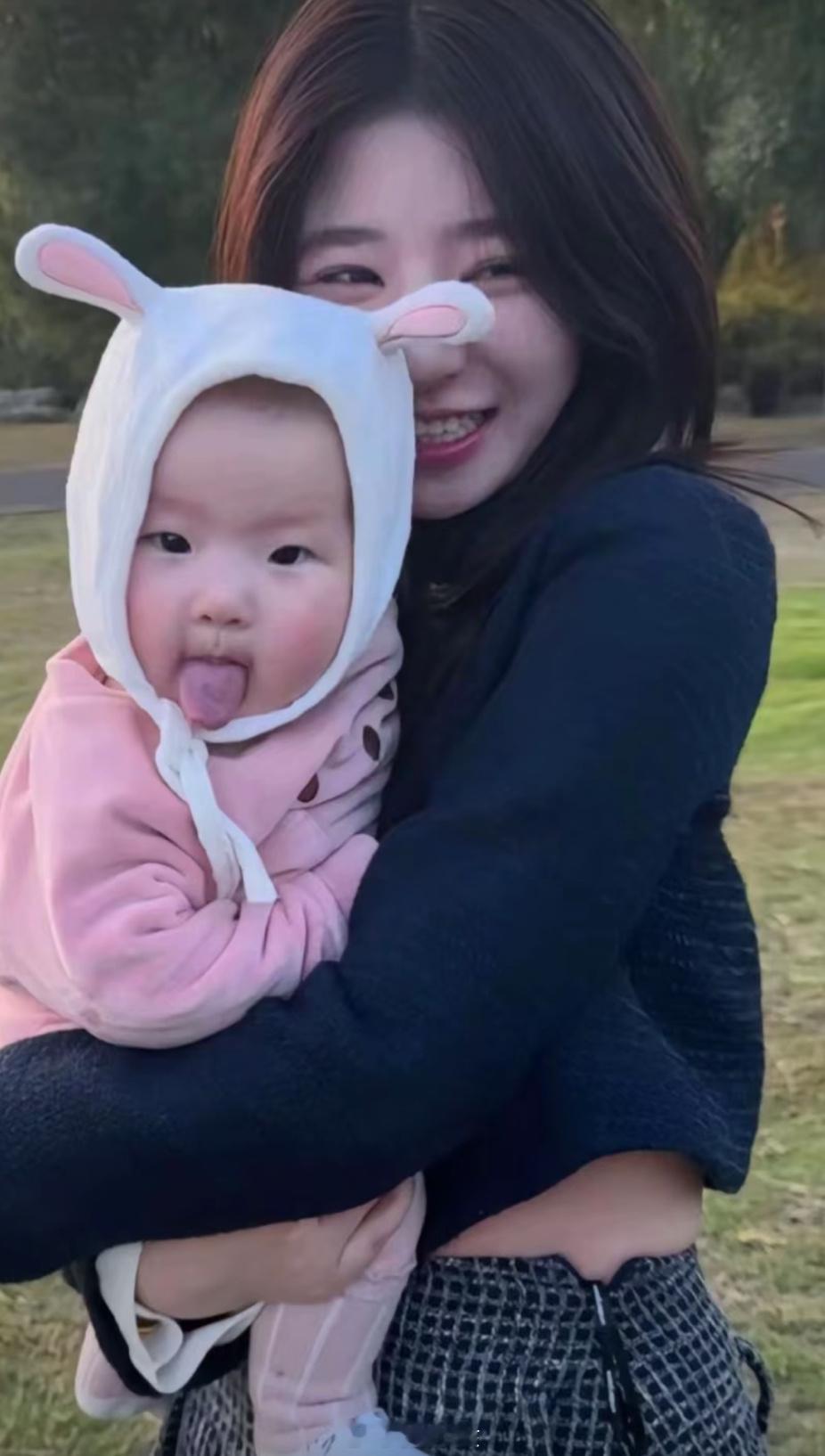 #王思聪孩子#闺女找你了 不要再玩了 看到速回！ ​​​