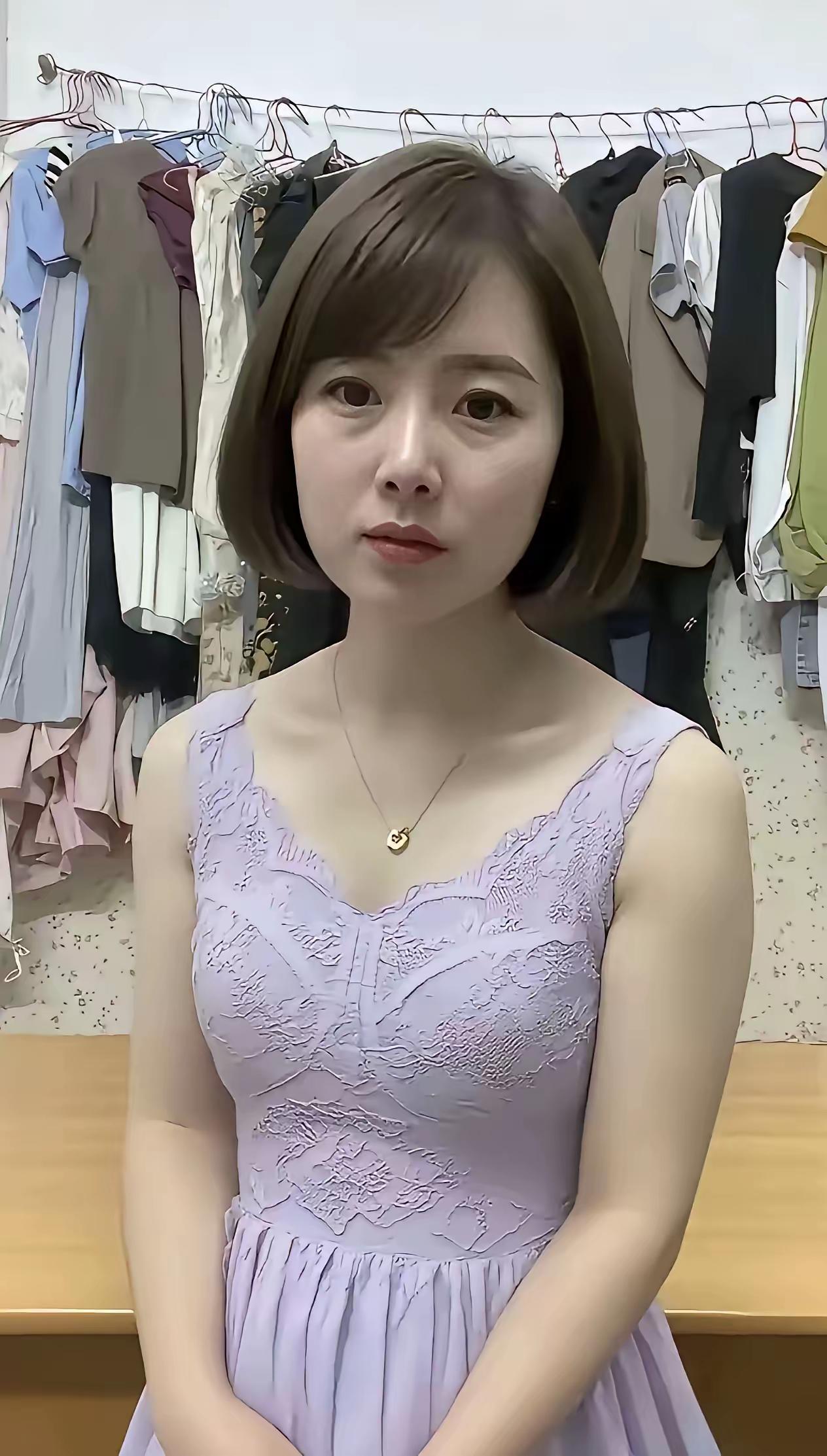 好白净，干净无异味的嫂子，值得小伙子爱