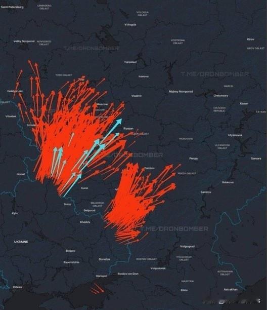 乌军袭击了俄罗斯境内的一个弹药库和敌方指挥所，并摧毁了一座无人机仓库。乌总参通报