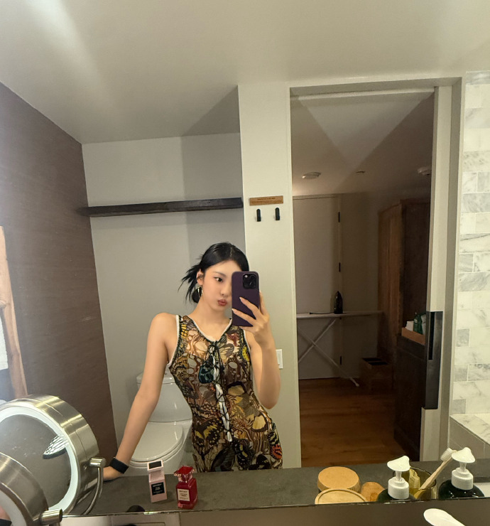 宁艺卓本人下场  真的不懂黑粉的意义是什么 不喜欢请不要伤害更何况是涉及到家人 