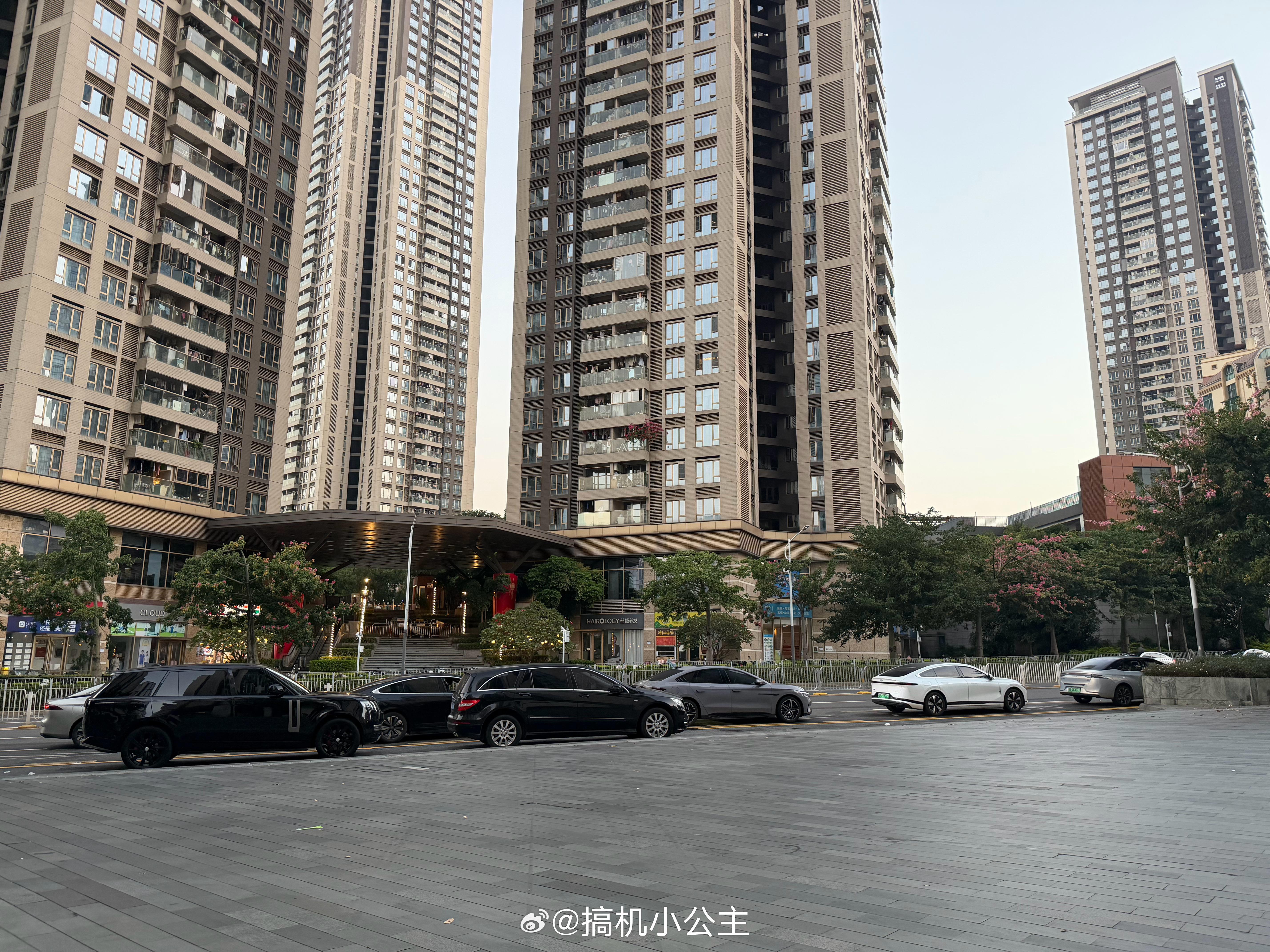 早，脸都没洗就出发了[握手] ​​​
