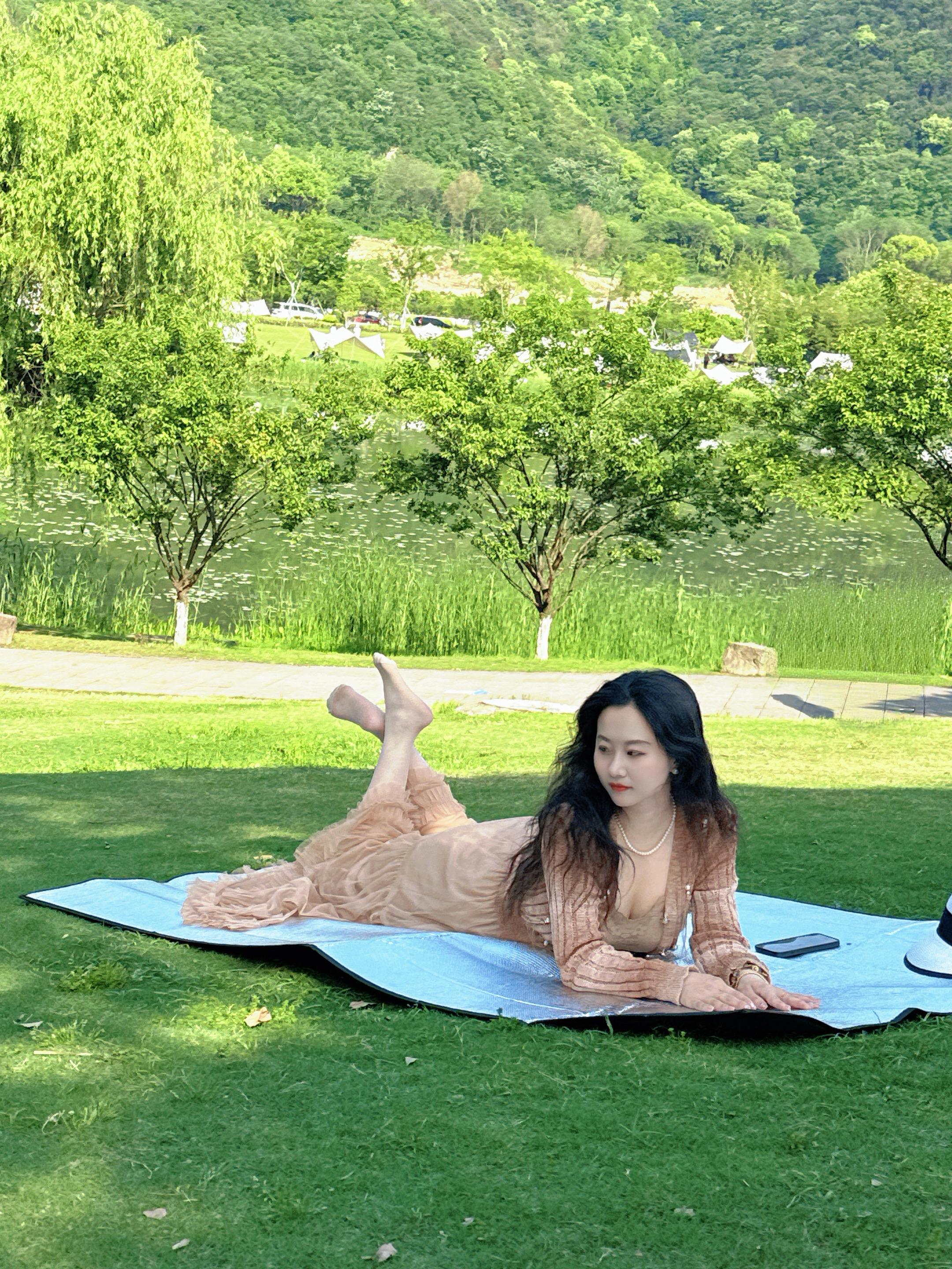 阳光明媚我也明媚