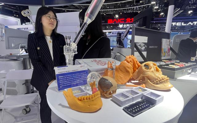 多款全球、国内首创医疗产品汇聚科博会，展示“中国智造”实力