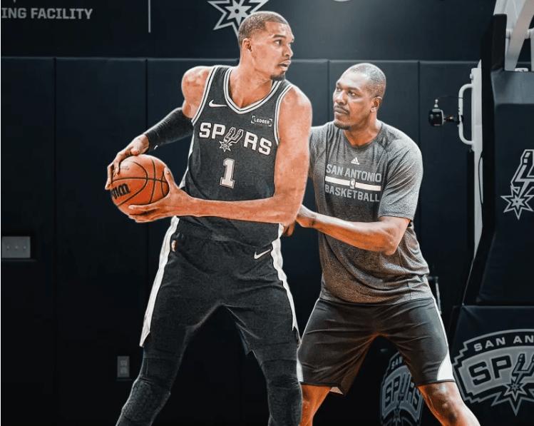 NBA最恐怖的天赋，是天赋从来不躺平！别人休赛期吃喝玩乐、放松养生，已经坐稳联盟