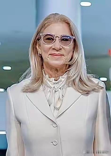 委权势最盛的女性、自称“查韦斯女儿”，马杜罗之妻什么来头？