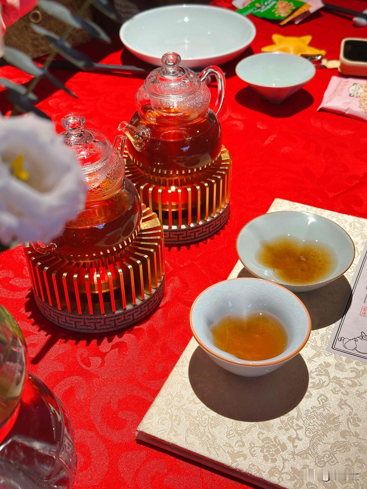 📍MOMOPARK｜小吊梨汤
京味家常匠心，聚会干饭好去处🏮

落座先点一壶