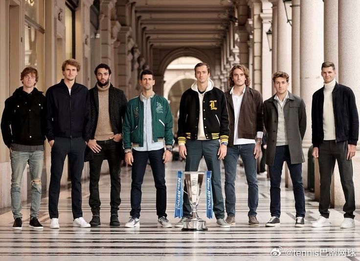 竞技体育的更新迭代能有多快刷到了这张2021年终合影，如今能有把握晋级年终的还有