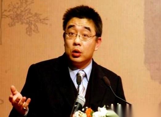 有句话，真TM绝了。
一个复旦的教授说，我们现在教出来的那些忠诚、守信、讲规矩的