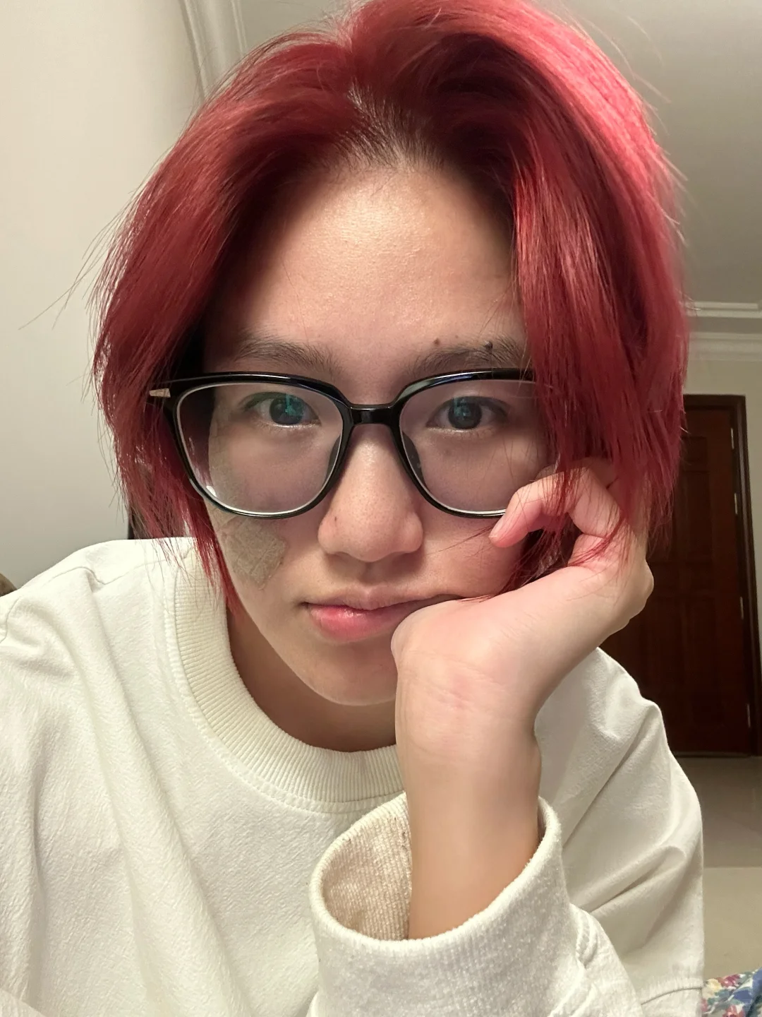 脸上有疤也抑制不住我的染头瘾🍎