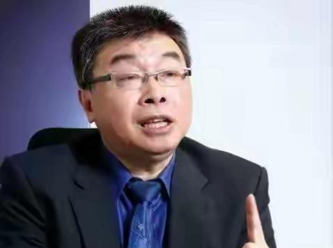 台湾时事评论员邱毅：“丢脸，真是丢脸。这回如果没有大陆海警船过来维持秩序，吓走日