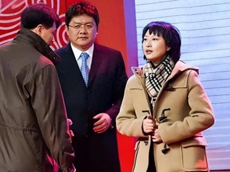 苦恋6年换来丈夫出轨，“大度”原谅还连生2娃，胡紫薇爱的太卑微

2007年那场