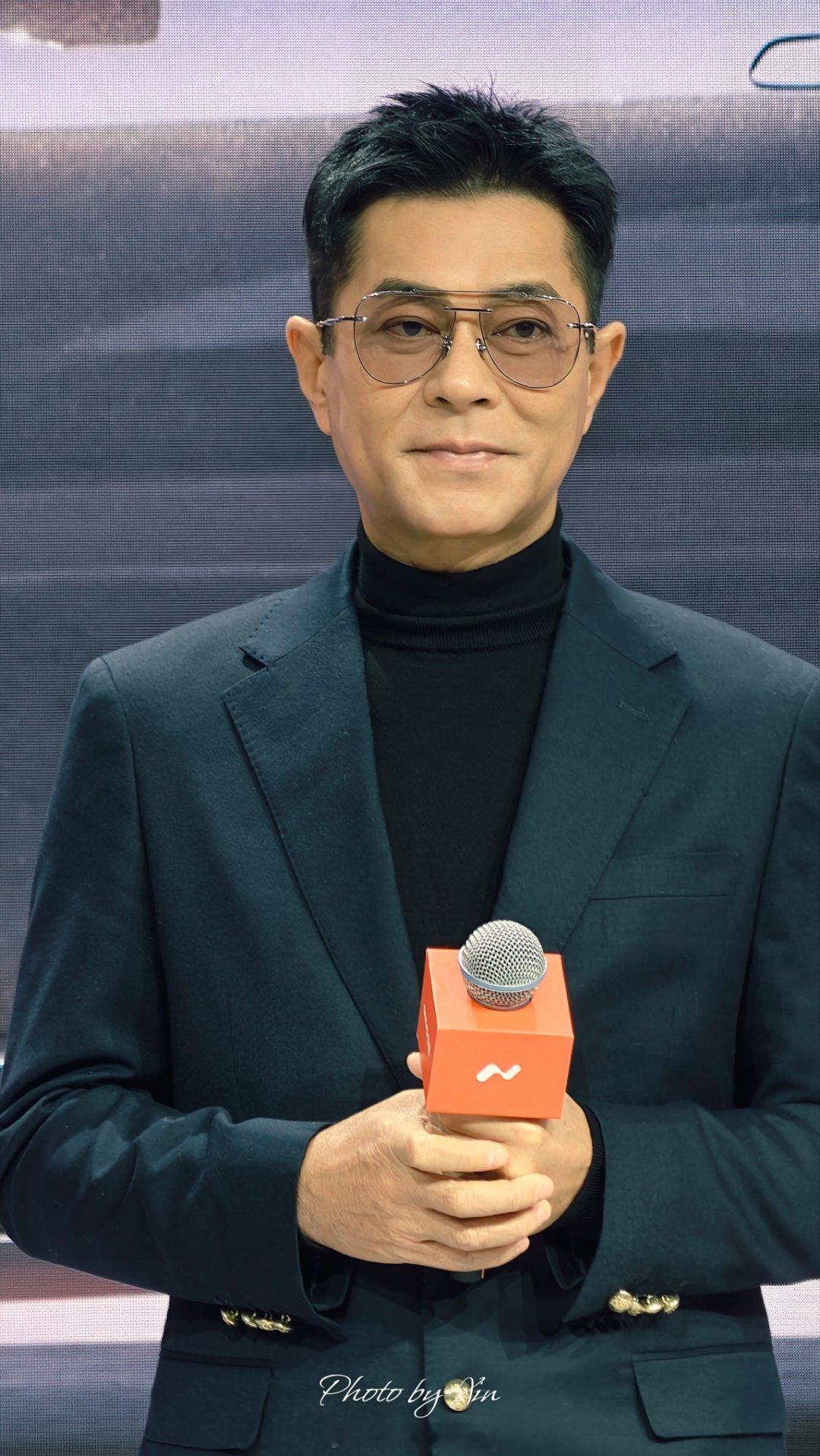 发几张古天乐和钟汉良的特写