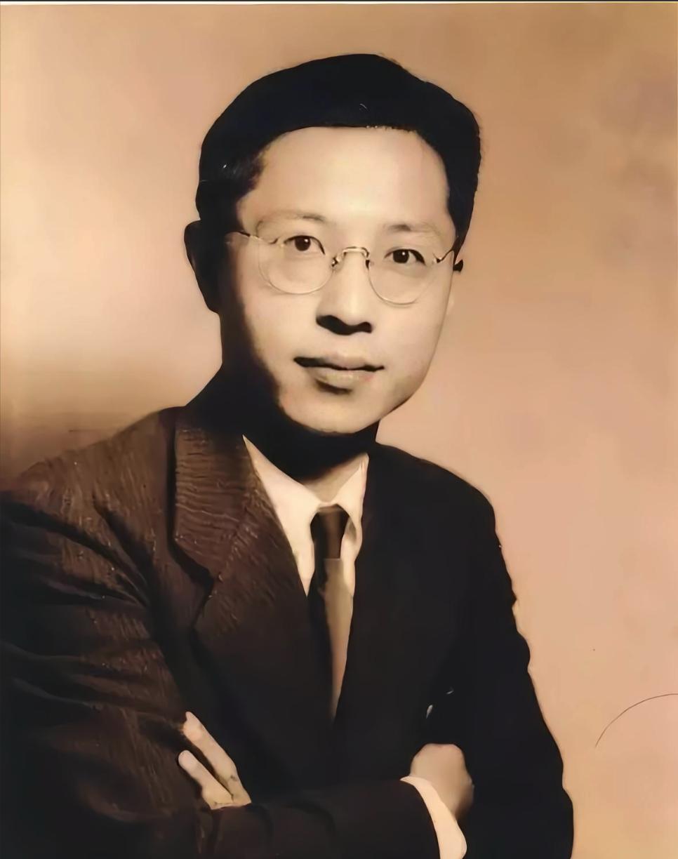 1940年，《雷雨》曹禺，婚内移情23岁女学生，清华才女妻子隐忍十年，最后做出的