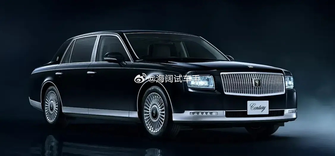 丰田世纪，这是5.0V8的混动版~~~还是布座椅，还是后驱，小岛国起步价折合人民