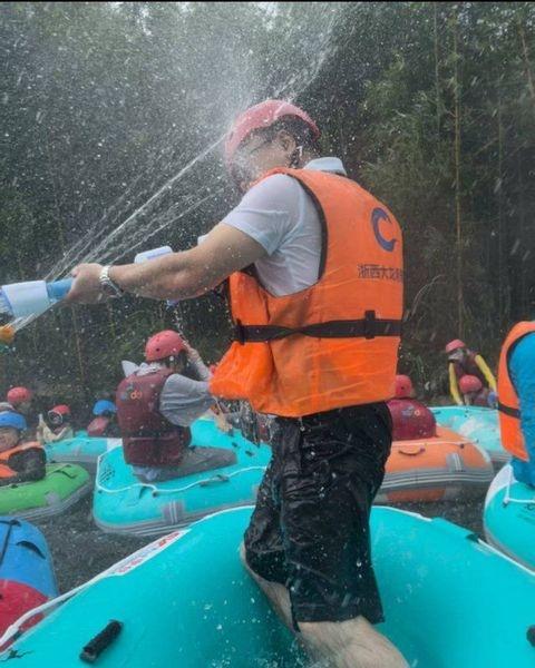 夏天的快乐密码：漂流这几个地方绝不能错过
一到夏天就想往水里扎？那这几个漂流宝地