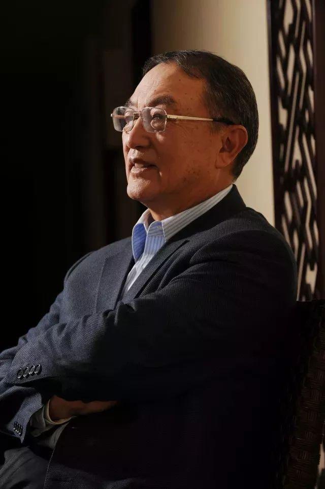 柳传志能不能代表改革开放的典范？
能，而且当之无愧。
1984年，40岁的柳传志