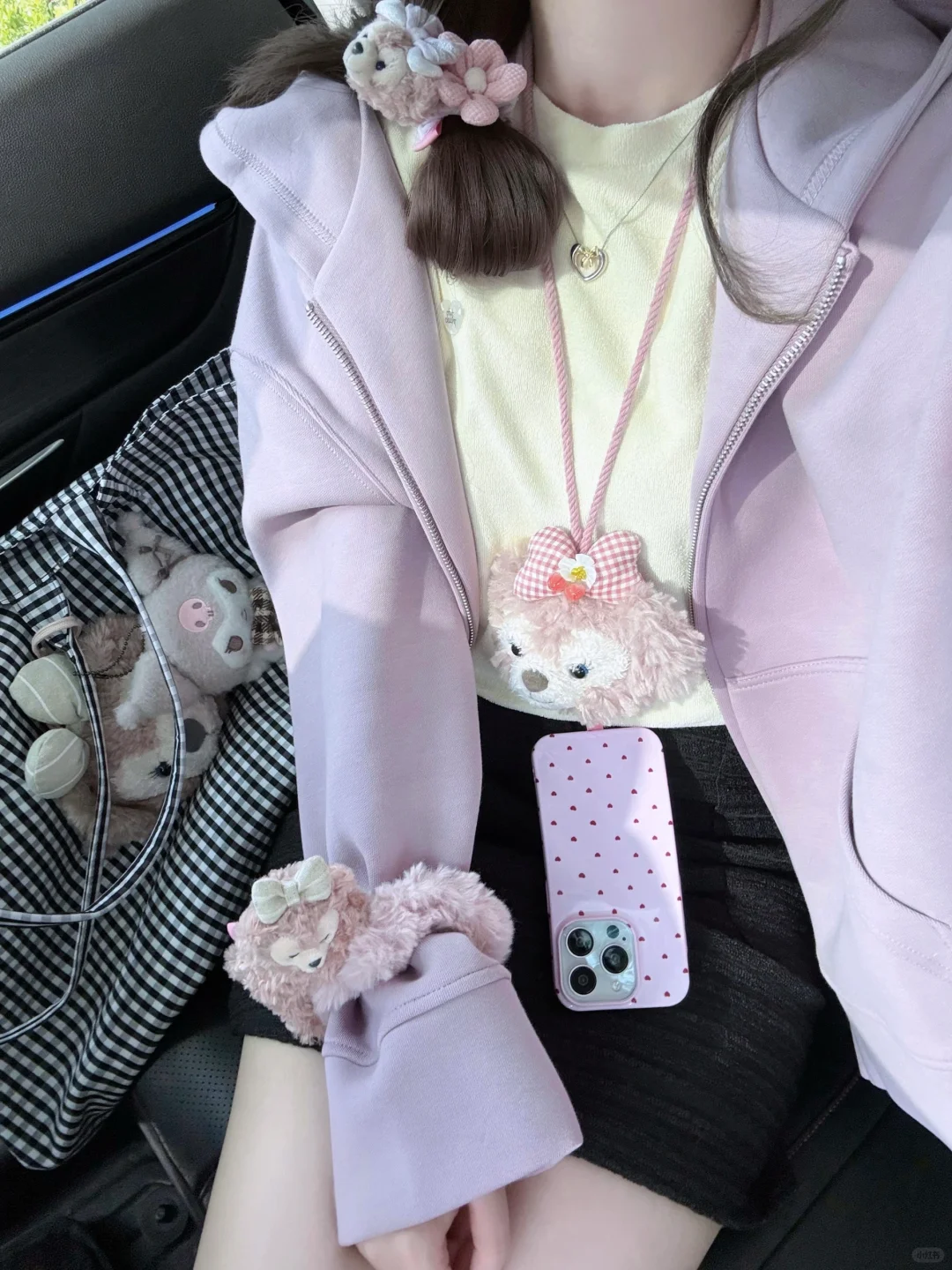 提问：我身上有多少个雪莉玫！！🤓🎀🧸