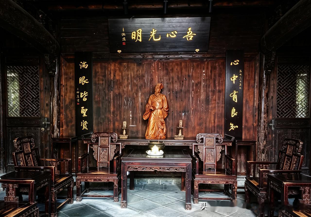 谷岭日记（2026年6月24日·阴）

清晨，水塘上浮着一层薄雾。一位住了三天的