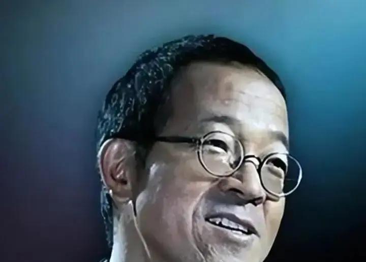 1998年，俞敏洪遭遇入室抢劫，被抢走220万，临走时想要把俞敏洪勒死，而为首的
