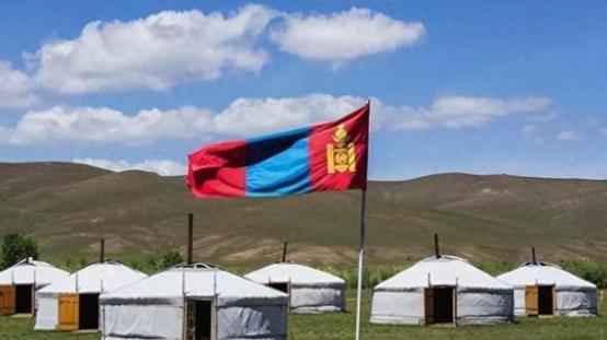 中国要注意外蒙古崩溃大逃亡控制边境，中国对待外蒙古不要心态善，看看外蒙古人对待中