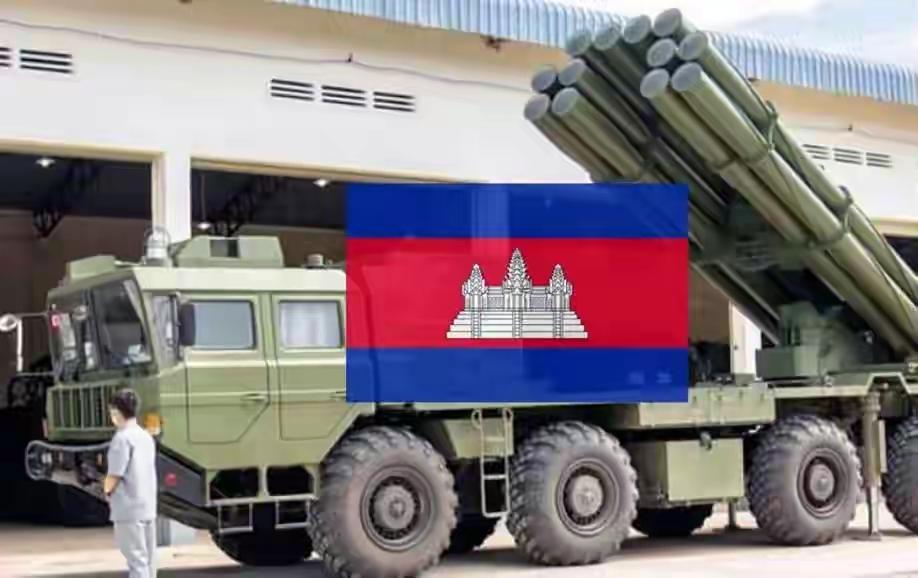 七天对峙：战略重器下的克制与博弈
 
泰柬边境的炮火已持续七日，硝烟笼罩的土地上