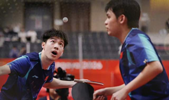 绝杀逆转！国乒双星4-2击溃日本王牌，夺亚运金牌，四连冠稳到手