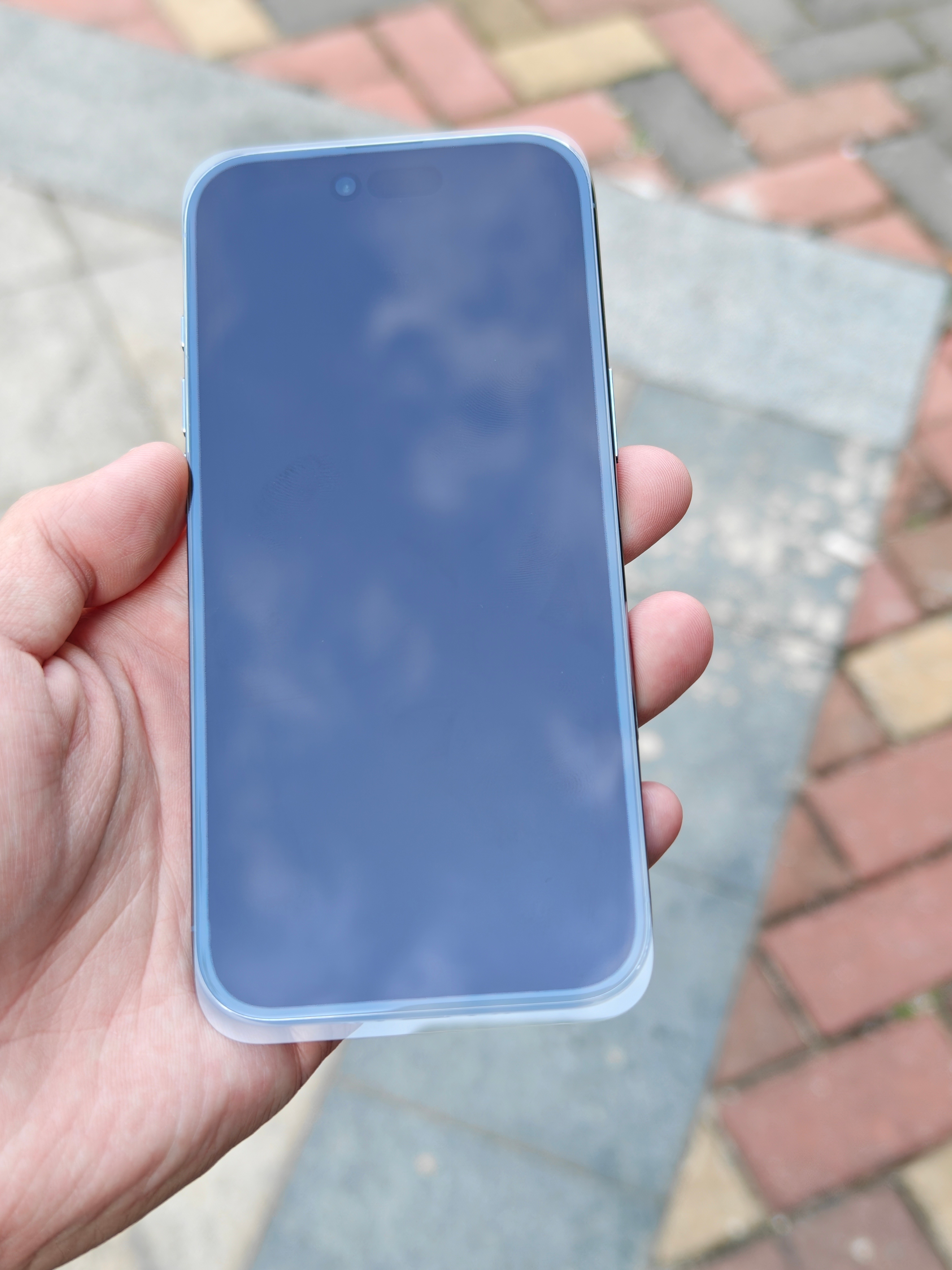 对不起来总，iPhone Air 我们试了0.2的膜，白边也很大，超薄玻璃膜总厚