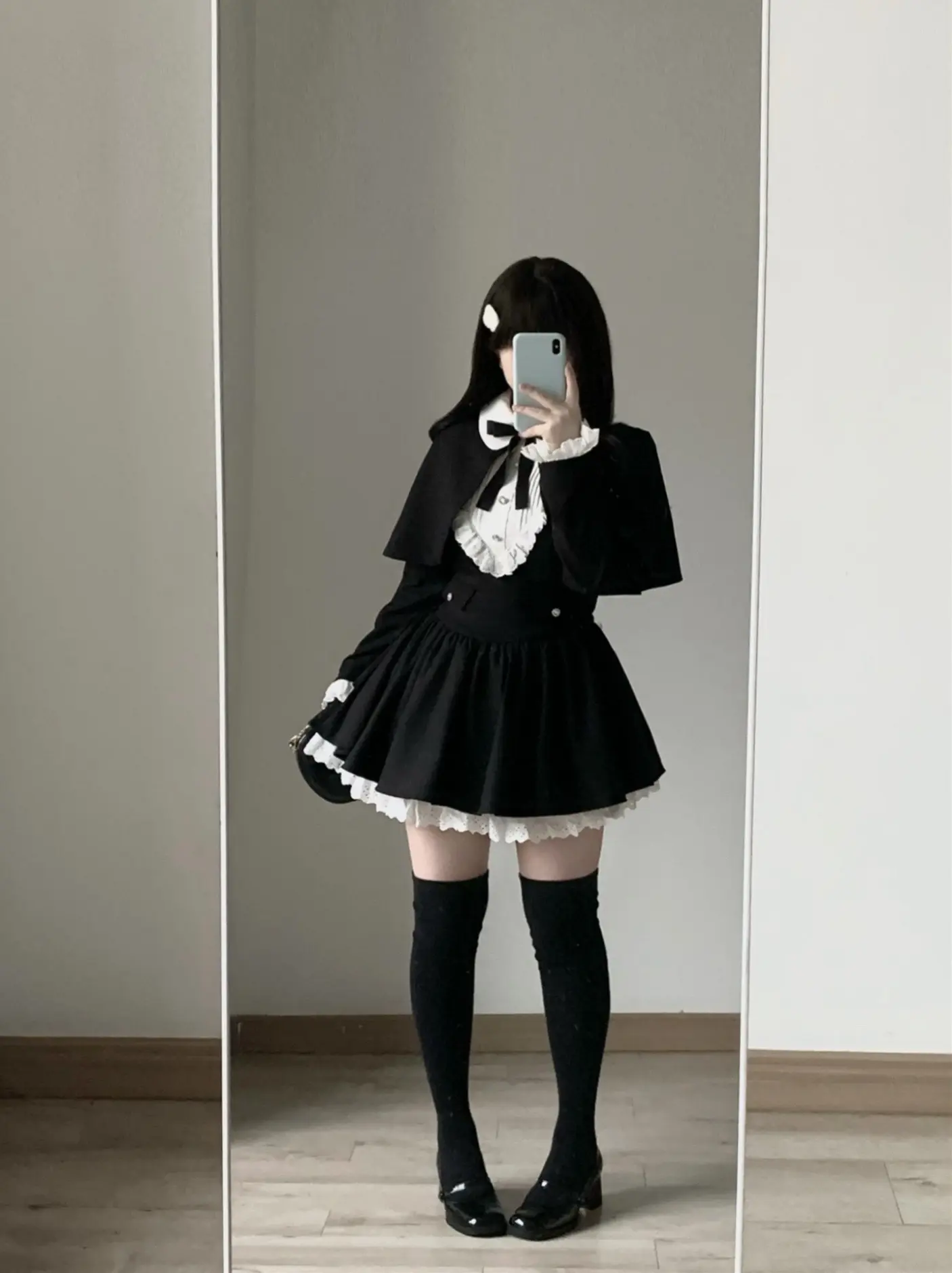 秋冬少女千金感黑色小斗篷好萌。