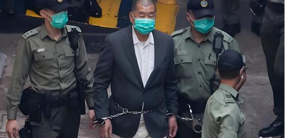 31国施压无效！中方明确拒不放人，黎智英获刑20年，98岁才能出狱。
 
202