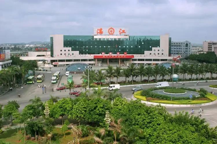#发一张图片证明你来过湛江#2008年坐北京西到湛江的绿皮车，到过一次湛江，也是