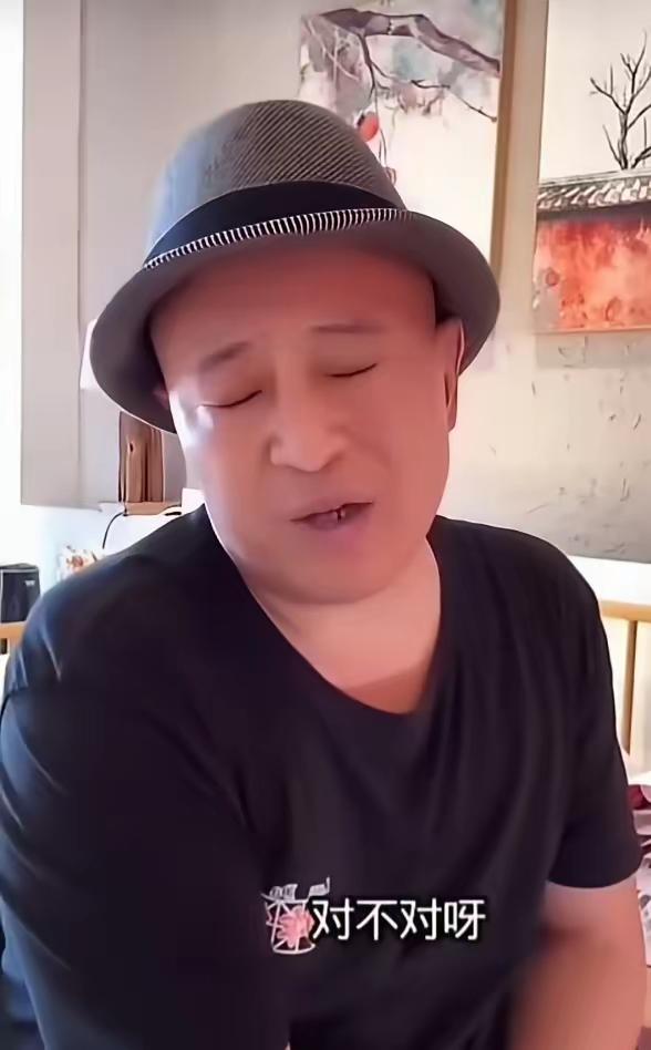 这个看着像农民大爷的老头，看着是不是很熟悉，他在，“乡村爱情”演过谁你还记得吗？