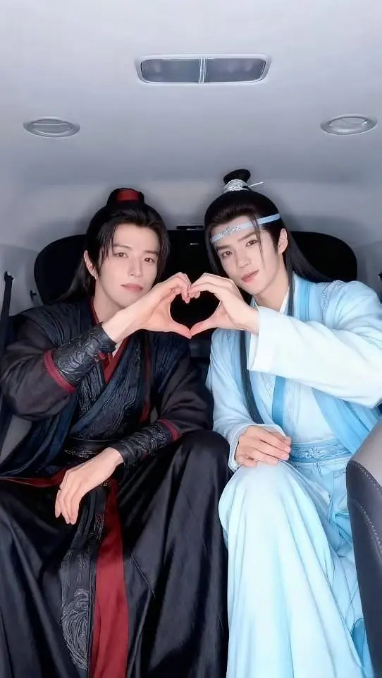 帝后的瞬息全宇宙“兄长，我，想带一个人回云深不知处……把他藏起来……可是……他不