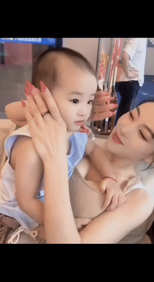 看得出这小姨子很喜欢跟你玩～

社会百态 清纯小姨子