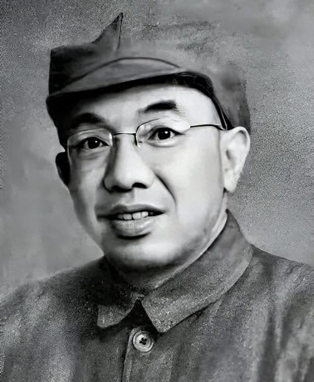 1962年春，湖南韶山的田野上，农民们争相诉说着集体生产的困顿，恳切地请求“分田