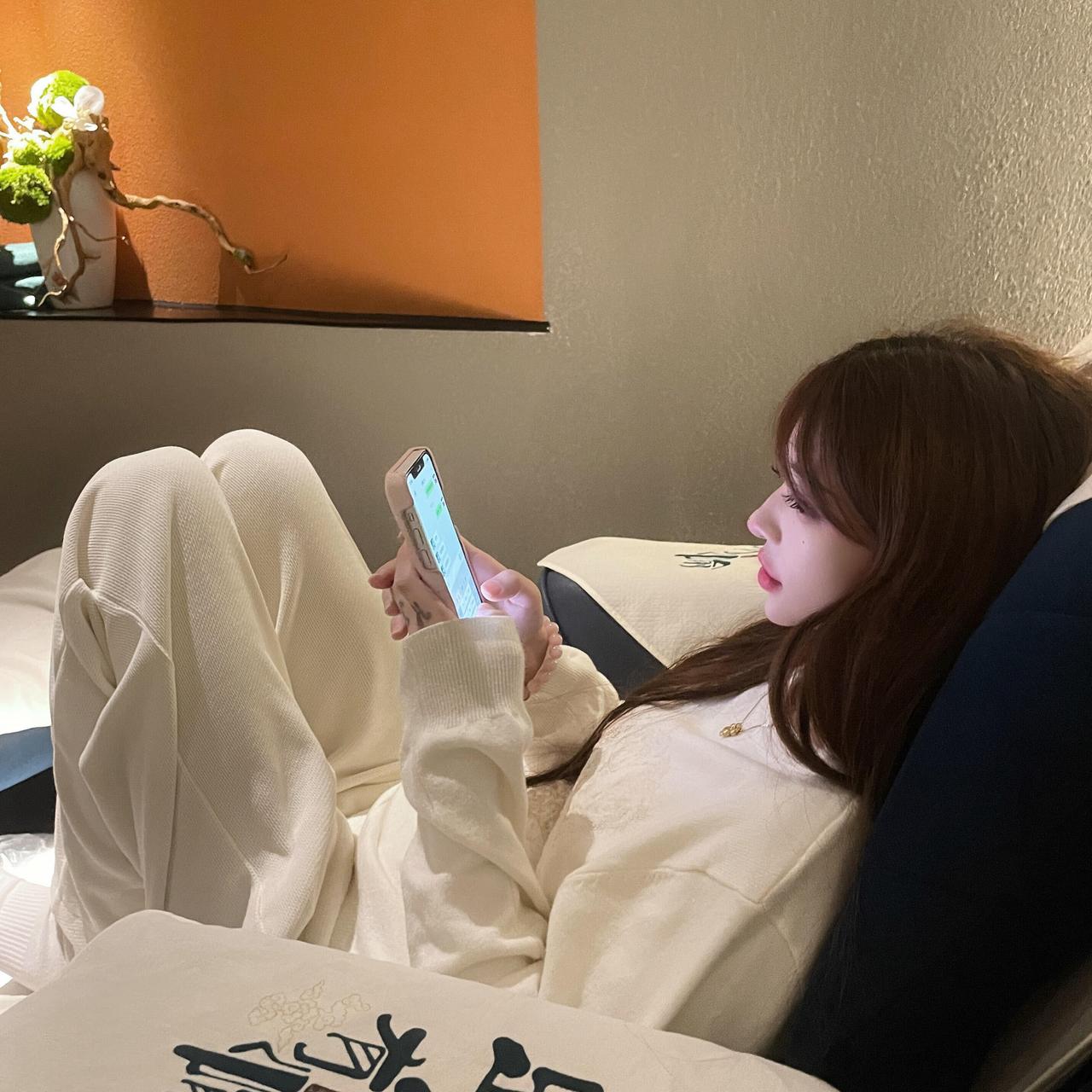 不爱万物唯爱你