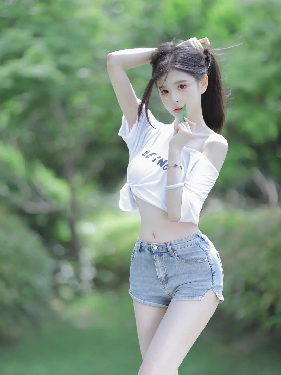 牛奶肌纯欲写真
牛奶肌纯欲写真
