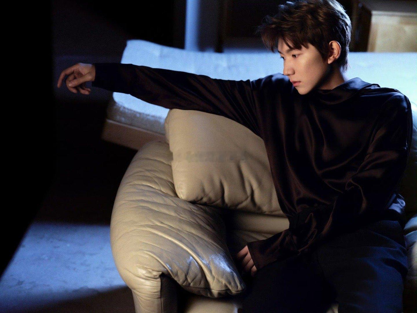 #王源生日电影定档##王源双喜临门# ​​​生日快乐 ​​​