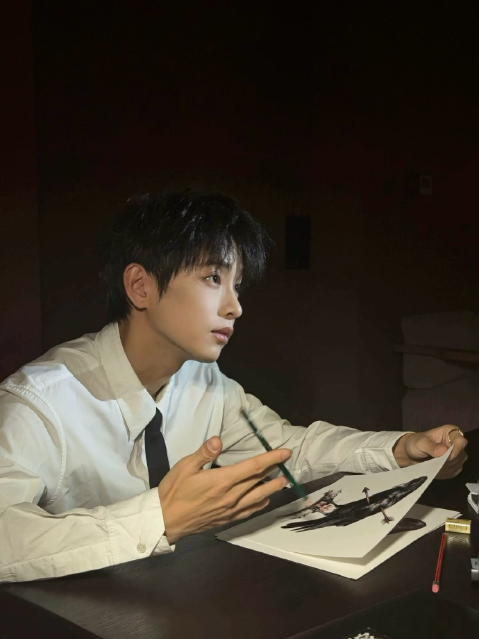 还以为是密逃的彭昱畅来匿杀了 谁懂啊！《匿杀》预告里彭昱畅那害怕的小眼神，和密逃