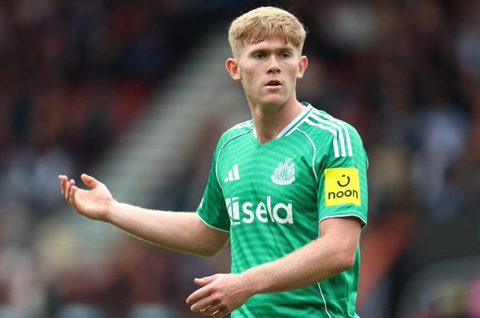 Ben Jacobs刘易斯·霍尔将继续留在纽卡斯尔。俱乐部正努力与他续约，并无意