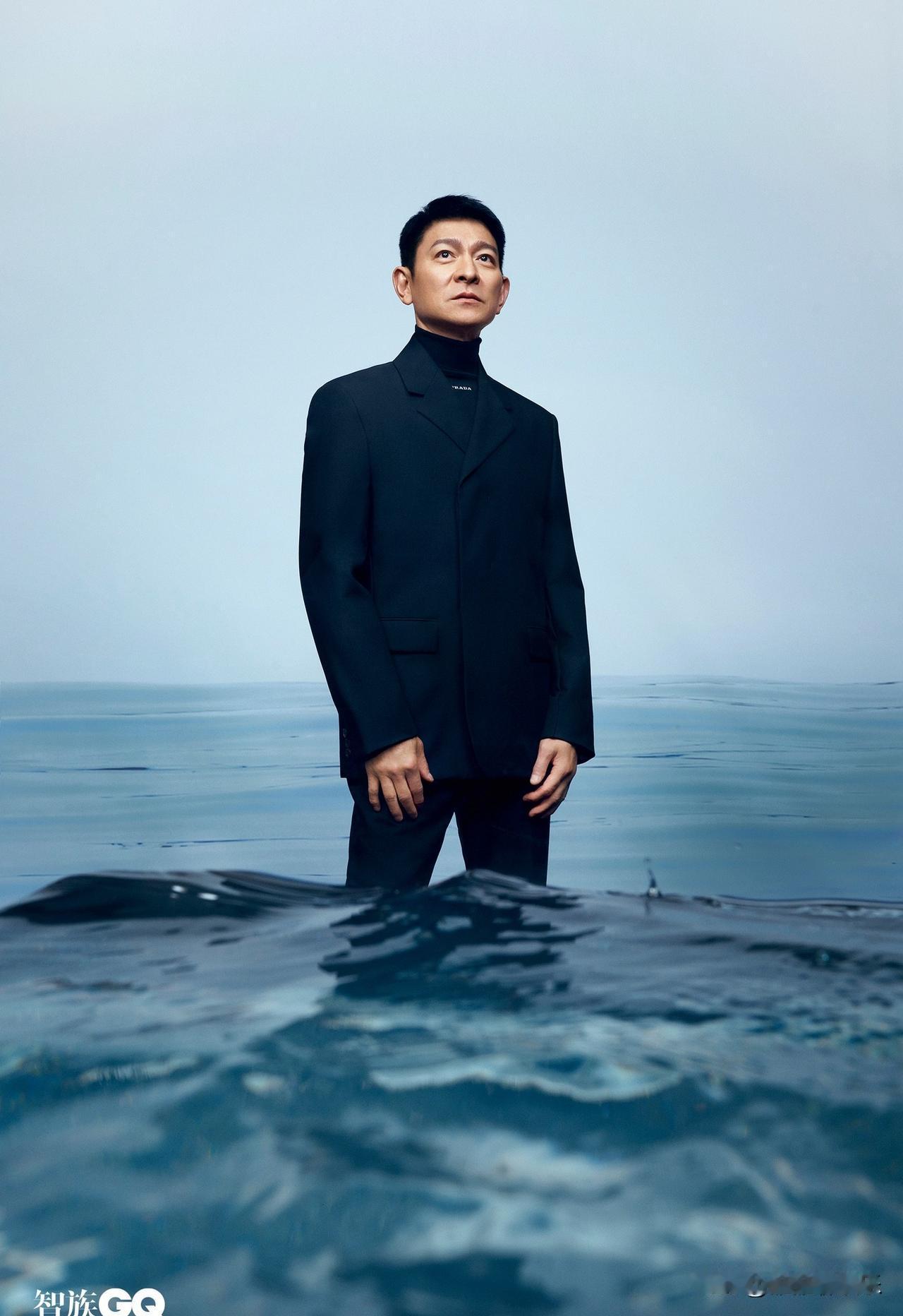 郑秀文说：刘德华有社恐。


近日，郑秀文接受采访，谈到刘德华，没想到在好朋友眼