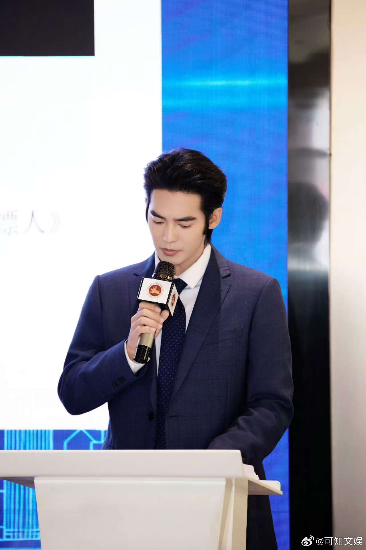 于适延续不灭薪火，好帅，好看的 