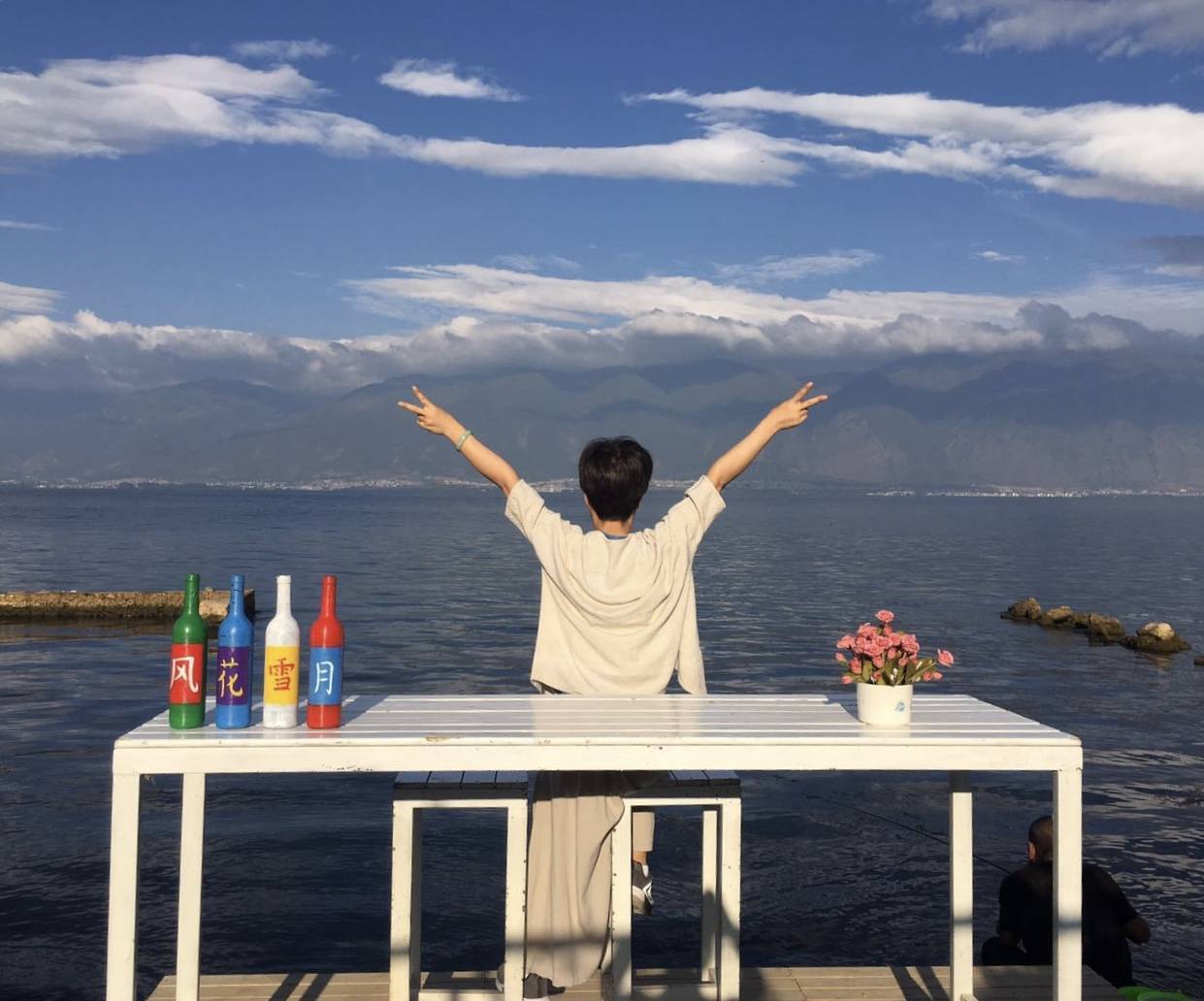 美貌女子步入晚年往往惶恐不安，一生依仗容颜立足，芳华散尽后，便恍然发觉自己不曾积