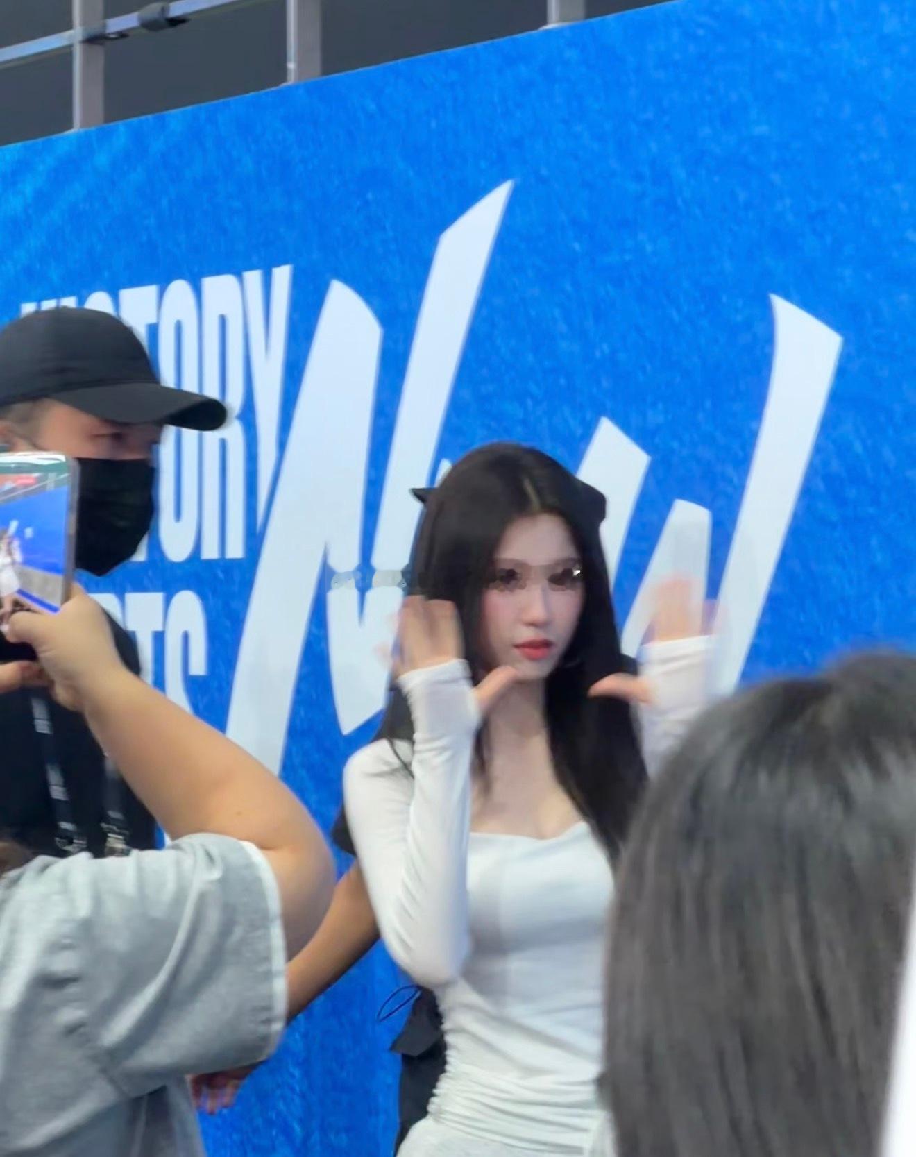内娱被低估颜值的女明星，虞书欣绝对算一个 