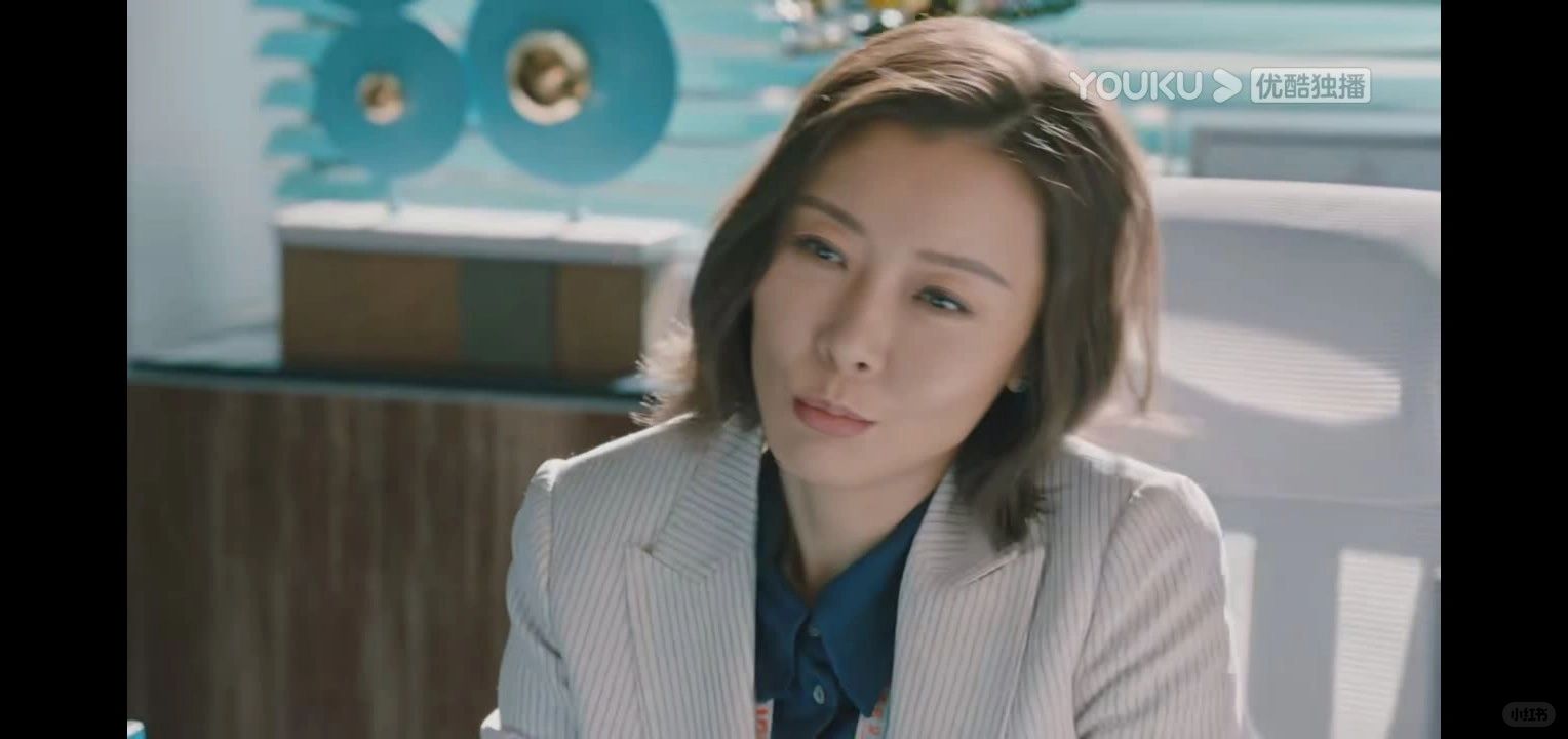 看吕静主动帮何嘉如，才知小珊永远上不了位