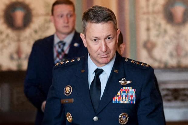 遮羞布被撕烂了，前两天ABC的爆料直接炸懵了不少人，美军参谋长联席会议主席，要在