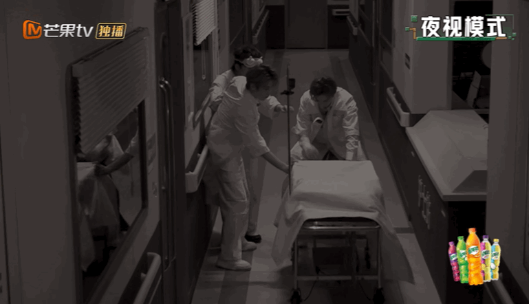 #陈伟霆在密逃被工作人员吐槽没有综艺感#《密室大逃脱》话说有时害怕起来很难往综艺