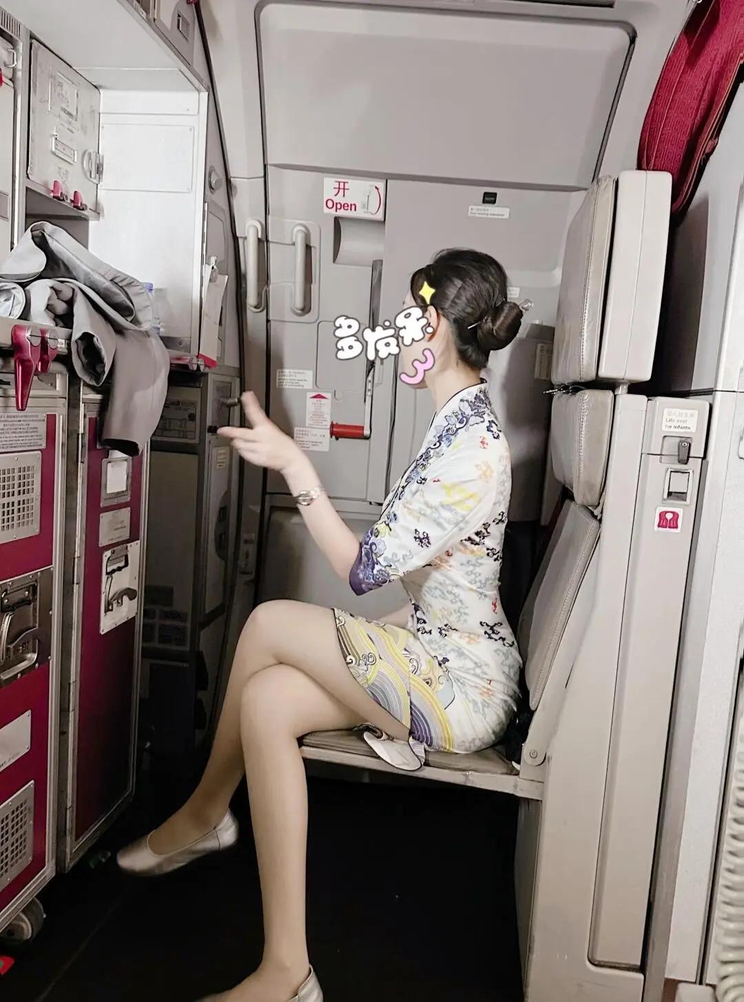 坚持打卡第十五天！！！海航空姐