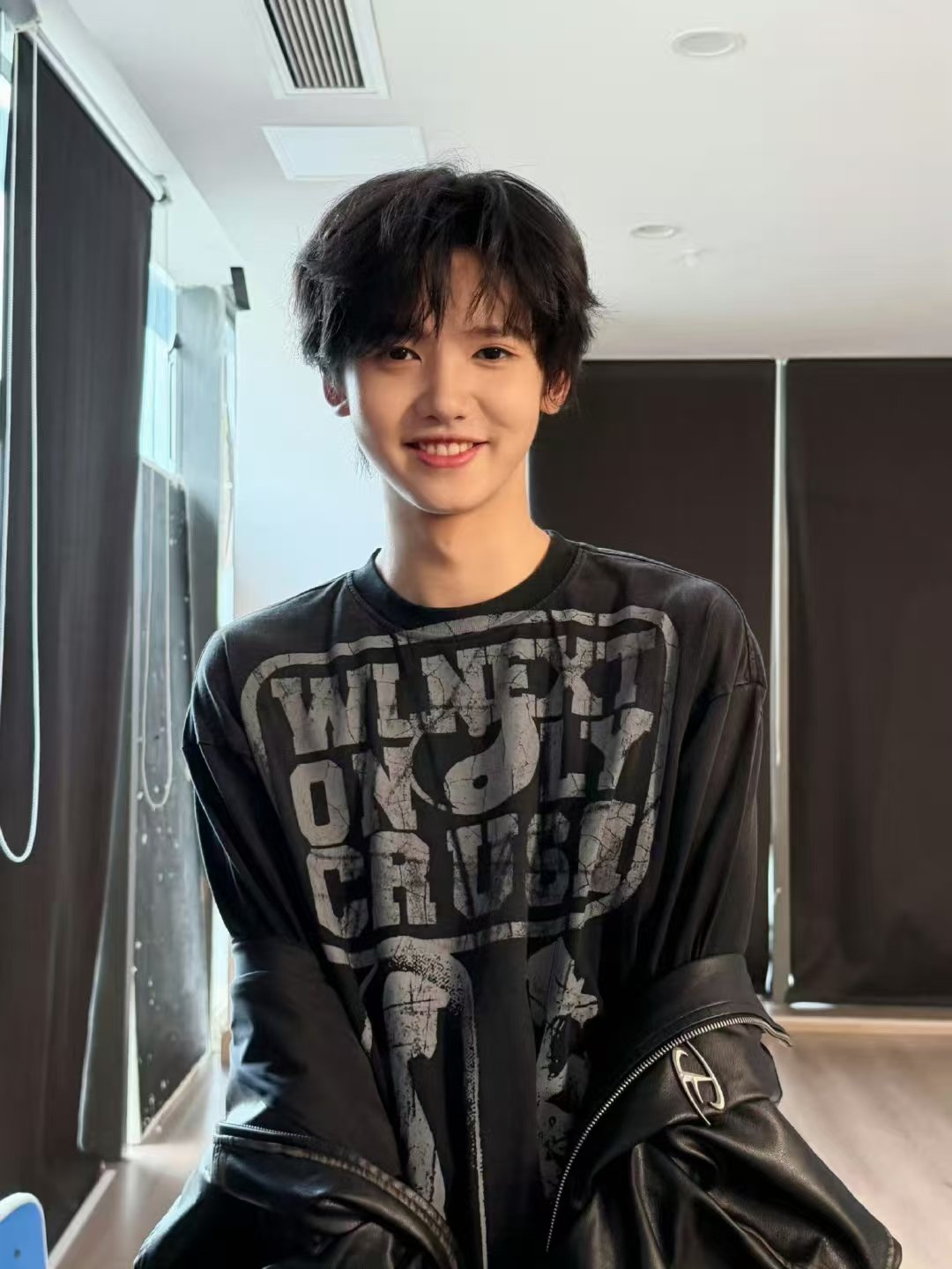 张奕然午休时间 张奕然最近要非常非常努力训练 张奕然午休时间！！！ 