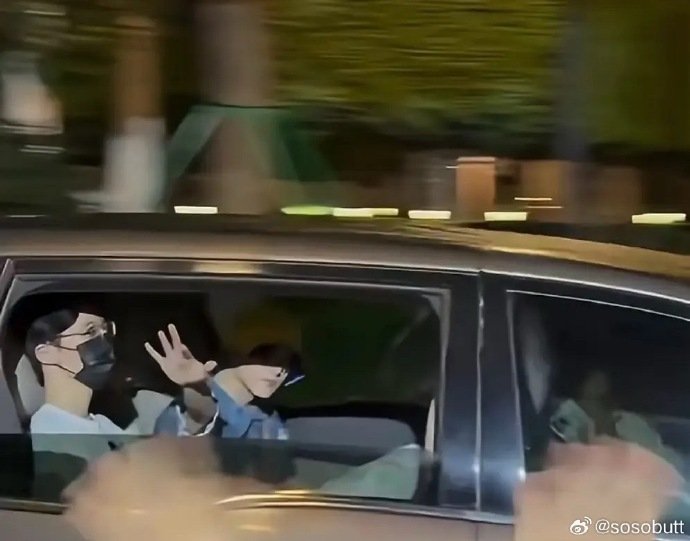 田栩宁和柠檬水凌晨三点的一场双向奔赴 真诚又温暖的田栩宁 真诚又温暖的田栩宁，是