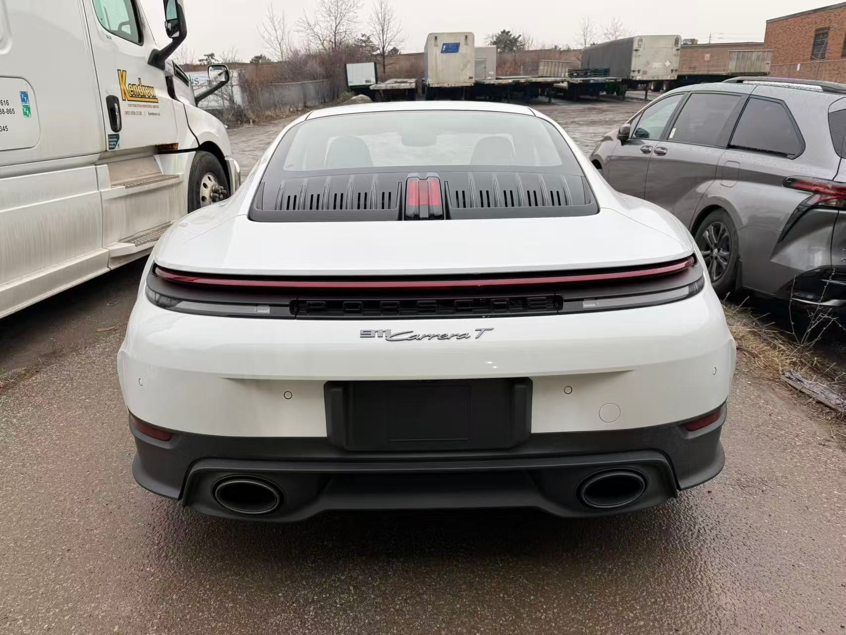 白色手动挡911 安排回国预计五月份交付992.2 CARRERA T 手动挡 